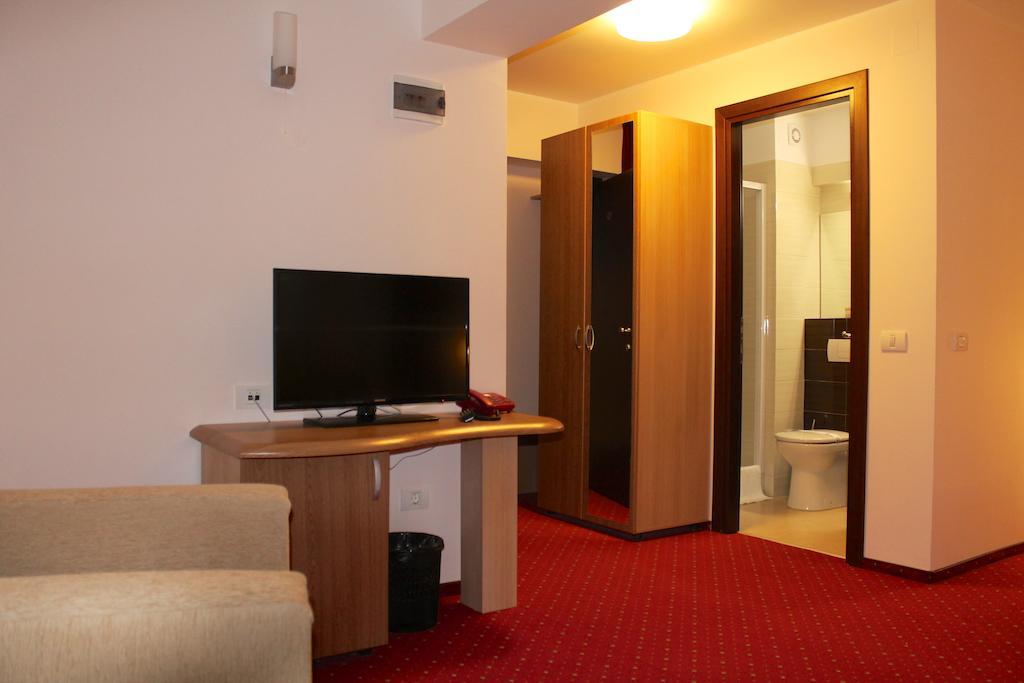 Hotel Carpati Predeal Habitación foto